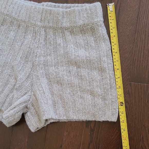 Zara Chunky Knit Cardigan (Sz S) Shorts (Sz M) Set with Faux Fur Collar. - Picture 6 of 8